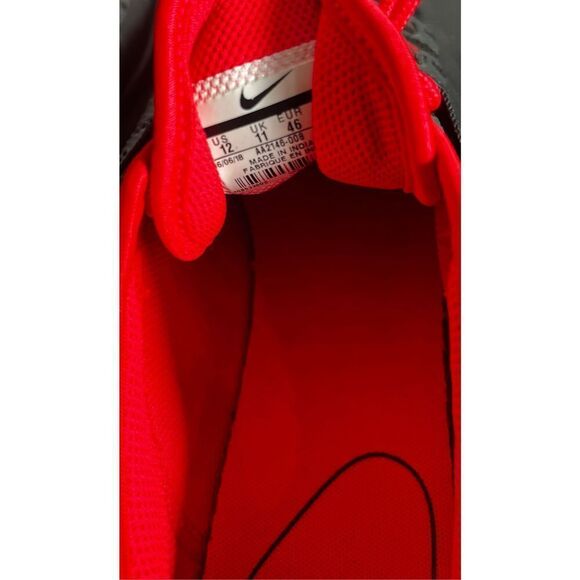 Nike air max axis sneakers